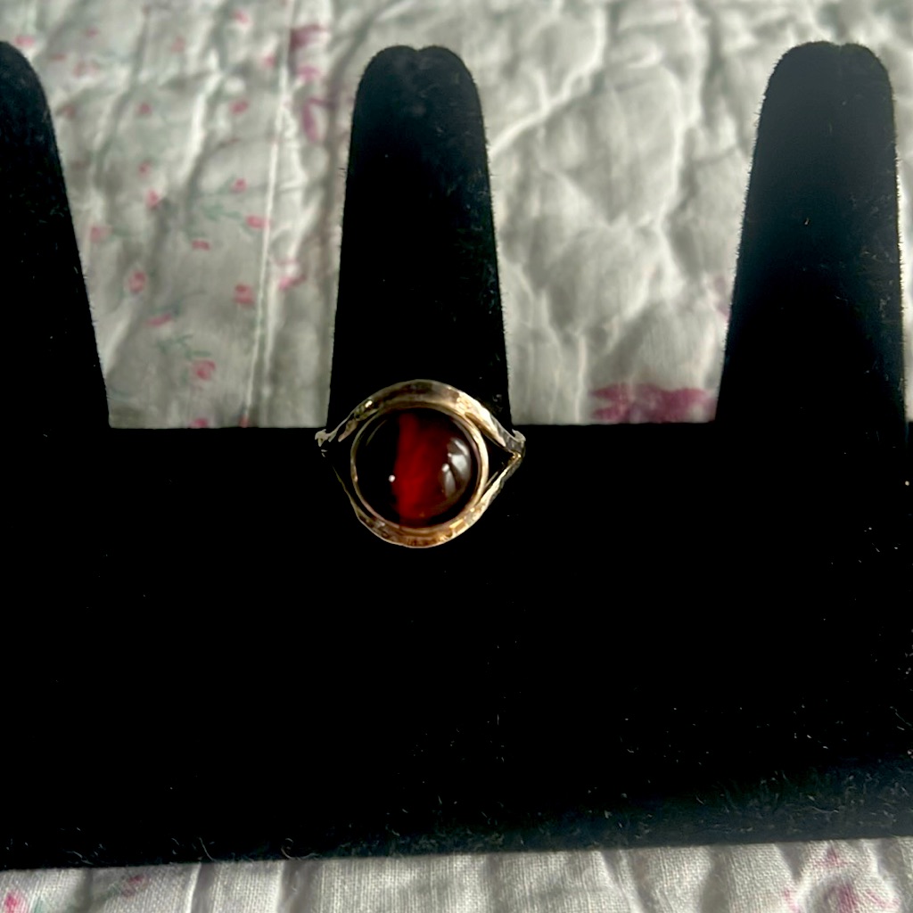 Sterling Silver Tigers Eye Ring Size 8 42$